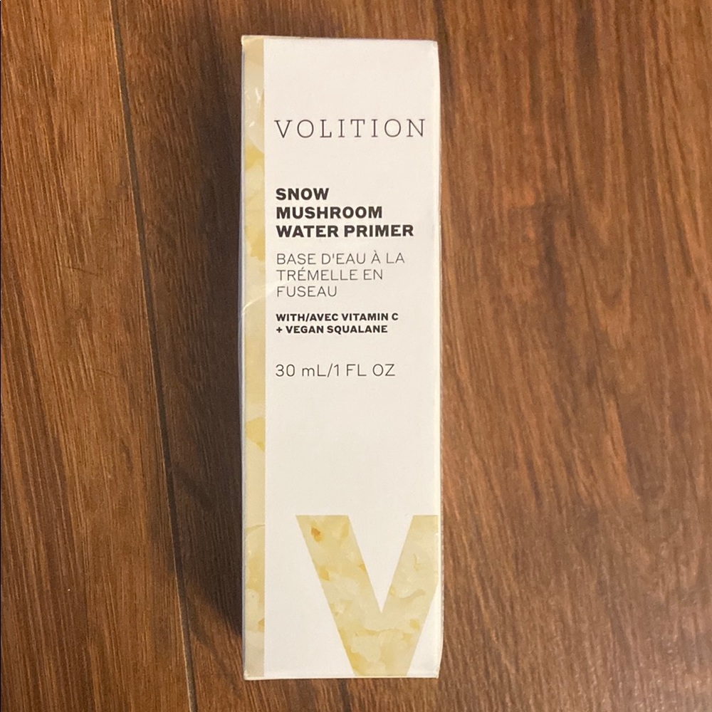 Volition Snow Mushroom Water Primer - White